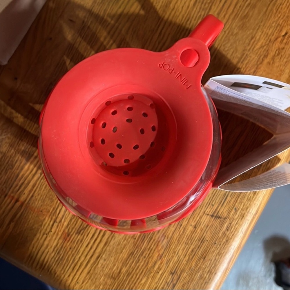 Tasty Microwave Popcorn Popper - Picture 3 of 4